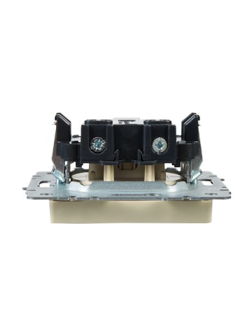 Купить BRITE Розетка 1-местная без заземления без защитных шторок 10А РС10-1-0-БрКр бежевый IEK в Минске