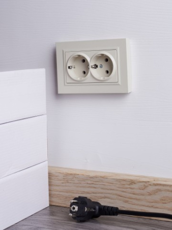 BRITE Розетка 2-местная с заземлением без защитных шторок 16А в сборе РС12-3-БрКр бежевый IEK