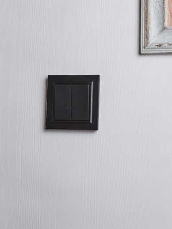 BRITE Выключатель 2-клавишный 10А ВС10-2-0-БрЧ черный IEK фото в интернет-магазине БелЭлектрикМонтаж