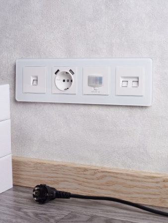 BRITE Датчик движения ДС10-1-БрБ белый IEK