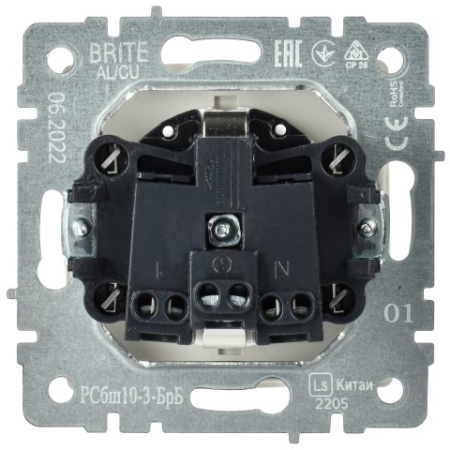 BRITE Розетка 1-местная с заземлением с защитными шторками и крышкой 16А IP20 РСбш10-3-БрБ белый IEK