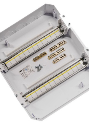 KREPTA 3 Корпус пластиковый  ЩРВ-П-24 IP41 белый ИЭК